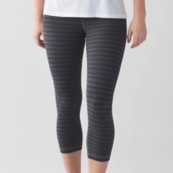 Lululemon Wunder Under Crop Textured Stripe Slate Deep Coal Women’s 4 - Picture 2 of 6